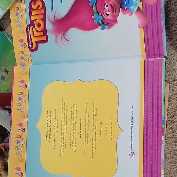 DreamWorks Trolls Look and Find Book - Picture 2 of 6